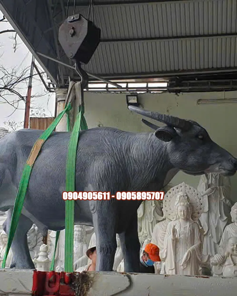 tượng trâu đá nguyên khối